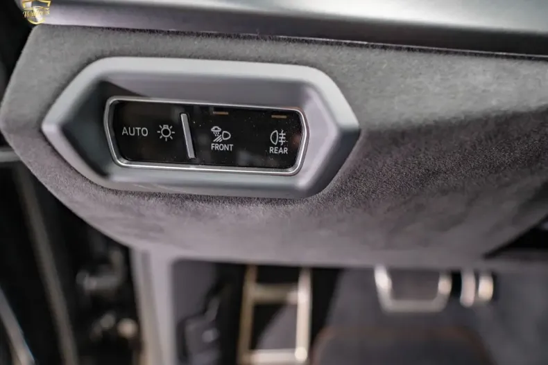 Lamborghini Urus din 2023 cu 6.200 km - oferta LAM145978 - foto 33