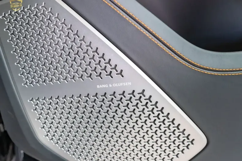 Lamborghini Urus din 2023 cu 6.200 km - oferta LAM145978 - foto 38