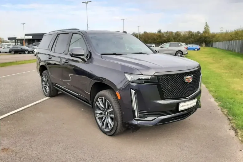 Cadillac Escalade din 2023 cu 6.900 km - oferta CAD145985 - foto 2