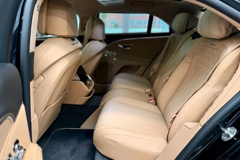 Bentley Flying Spur din 2024 cu 21.000 km - oferta BEN145986 - foto 21