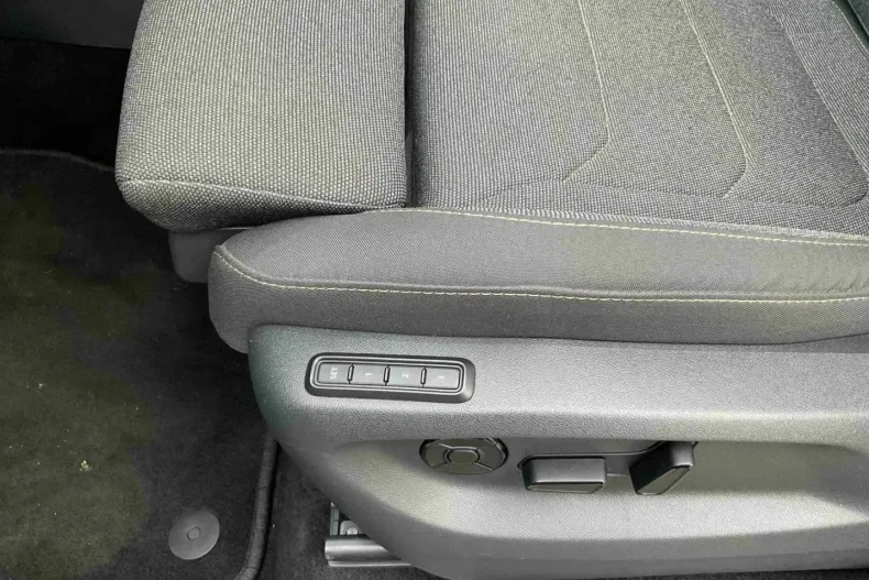 Skoda Kodiaq din 2024 cu 12.733 km - oferta SKO145988 - foto 11