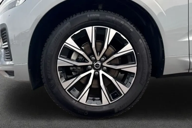 Volvo XC60 din 2024 cu 15.402 km - oferta VOL145993 - foto 7