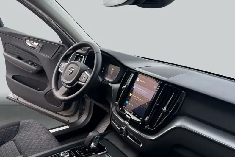 Volvo XC60 din 2024 cu 15.402 km - oferta VOL145993 - foto 12