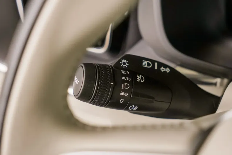 Volvo XC60 din 2020 cu 79.000 km - oferta VOL146001 - foto 21