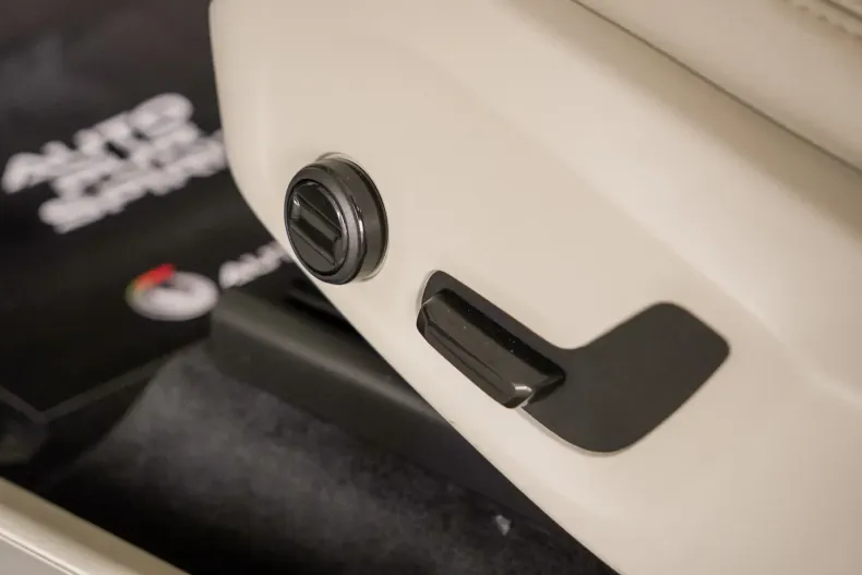 Volvo XC60 din 2020 cu 79.000 km - oferta VOL146001 - foto 24