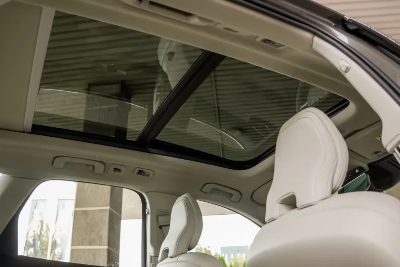 Volvo XC60 din 2020 cu 79.000 km - oferta VOL146001 - foto 30