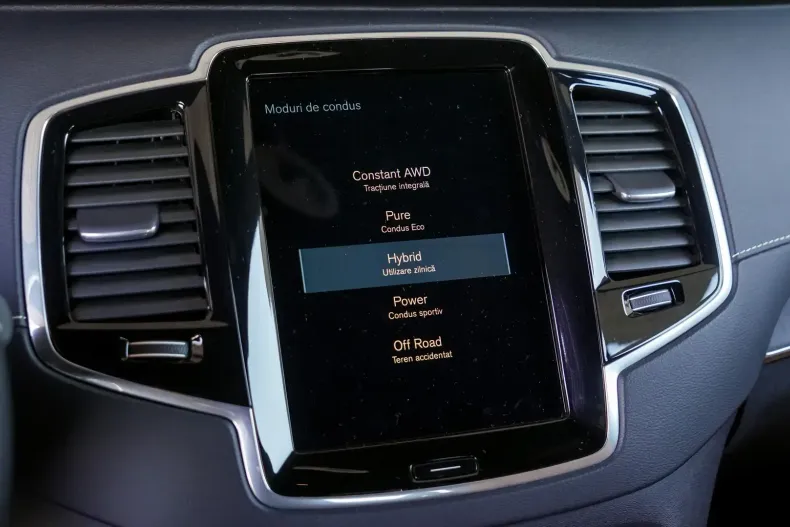 Volvo XC90 din 2020 cu 55.000 km - oferta VOL146008 - foto 16