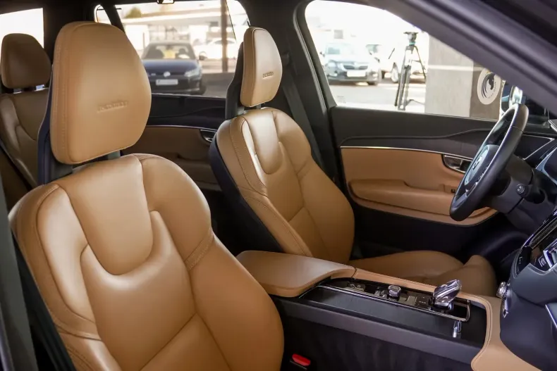 Volvo XC90 din 2020 cu 55.000 km - oferta VOL146008 - foto 27