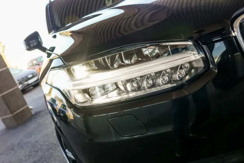 Volvo XC90 din 2020 cu 55.000 km - oferta VOL146008 - foto 33