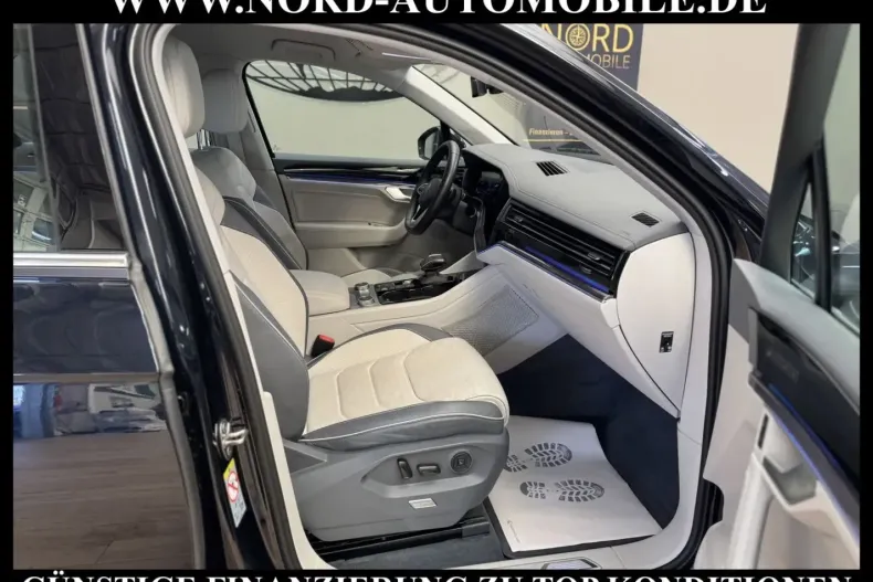 Volkswagen Touareg din 2022 cu 89.800 km - oferta VOL146013 - foto 16
