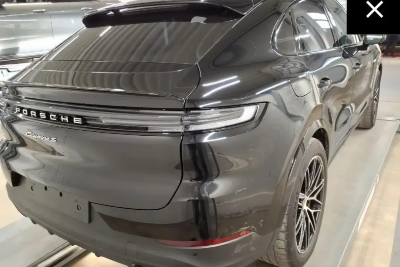 Porsche Cayenne din 2024 cu 49.980 km - oferta POR146015 - foto 4