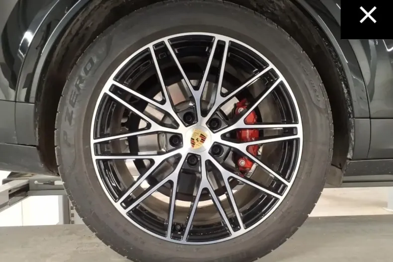 Porsche Cayenne din 2024 cu 49.980 km - oferta POR146015 - foto 8