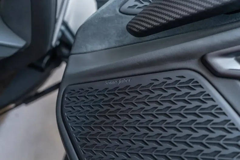 Lamborghini Revuelto din 2025 cu 1.200 km - oferta LAM146016 - foto 11