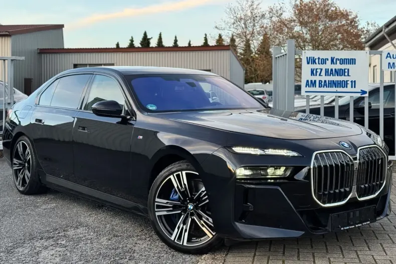 BMW i7 din 2024 cu 45.990 km - oferta BMW146018 - foto 1