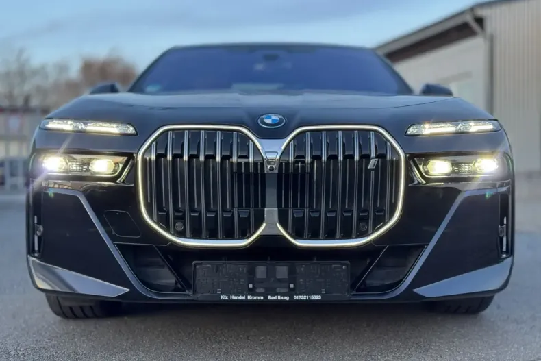 BMW i7 din 2024 cu 45.990 km - oferta BMW146018 - foto 22