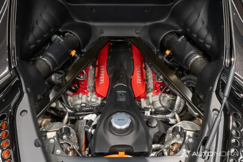 Ferrari SF90 din 2022 cu 10.000 km - oferta FER146023 - foto 22