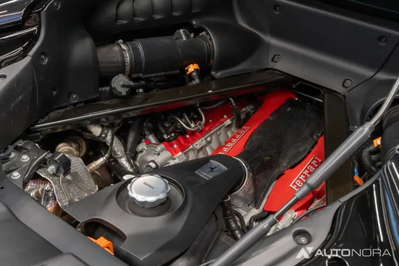 Ferrari SF90 din 2022 cu 10.000 km - oferta FER146023 - foto 23