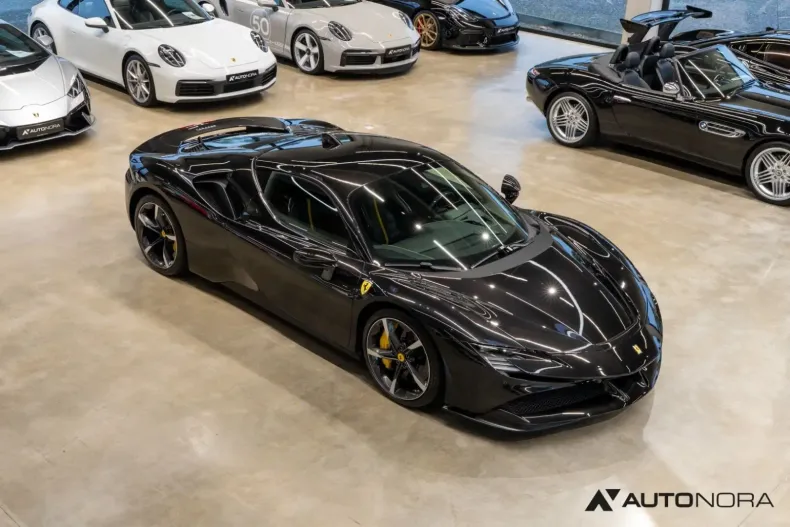 Ferrari SF90 din 2022 cu 10.000 km - oferta FER146023 - foto 35