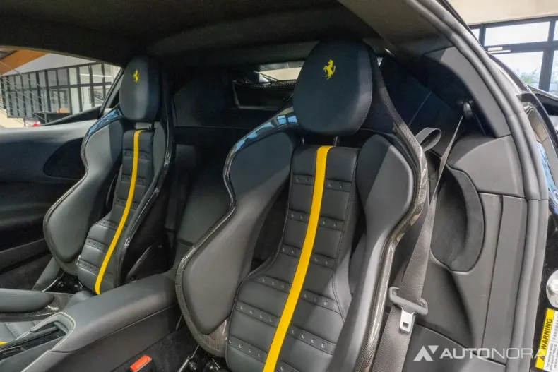 Ferrari SF90 din 2022 cu 10.000 km - oferta FER146023 - foto 47