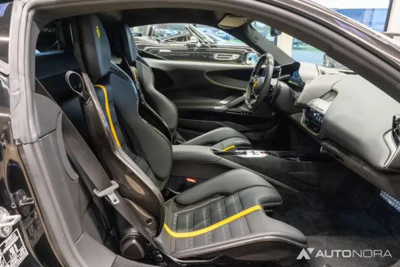 Ferrari SF90 din 2022 cu 10.000 km - oferta FER146023 - foto 48