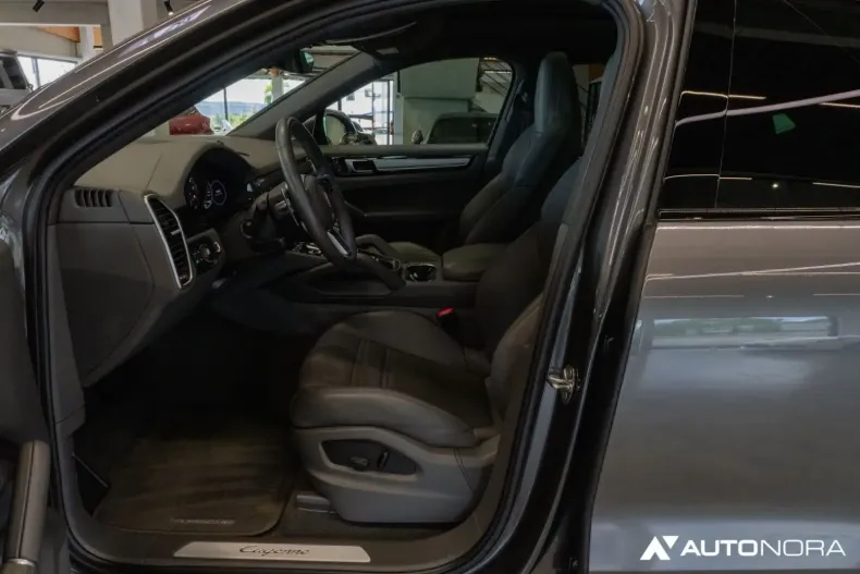 Porsche Cayenne din 2021 cu 68.350 km - oferta POR146024 - foto 21