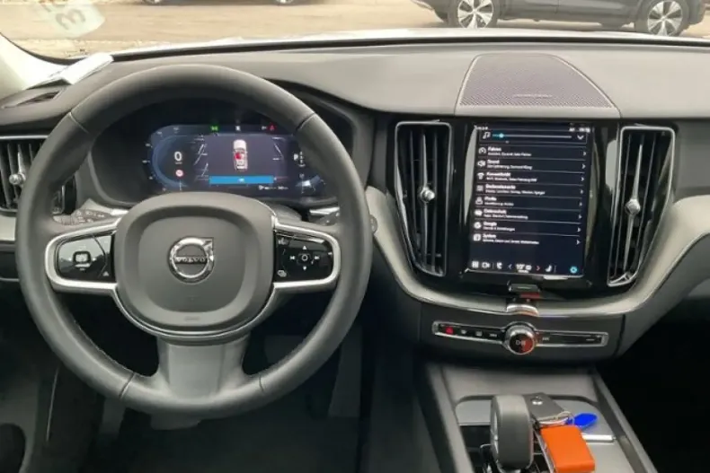 Volvo XC60 din 2025 cu 26.400 km - oferta VOL146044 - foto 12