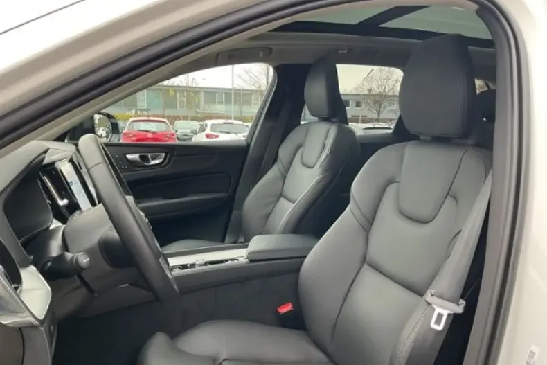 Volvo XC60 din 2025 cu 26.400 km - oferta VOL146044 - foto 16