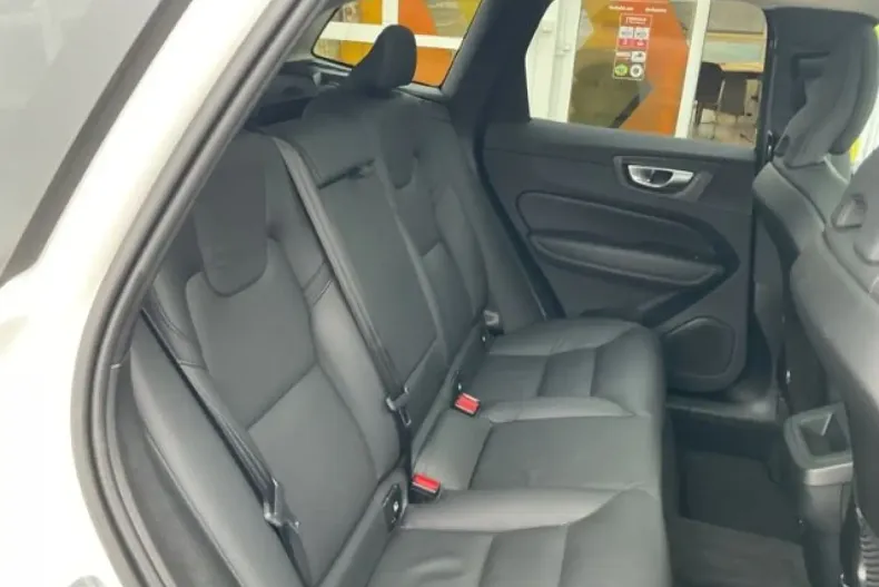 Volvo XC60 din 2025 cu 26.400 km - oferta VOL146044 - foto 18