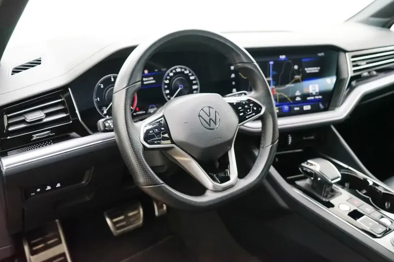 Volkswagen Touareg din 2023 cu 94.000 km - oferta VOL146058 - foto 2