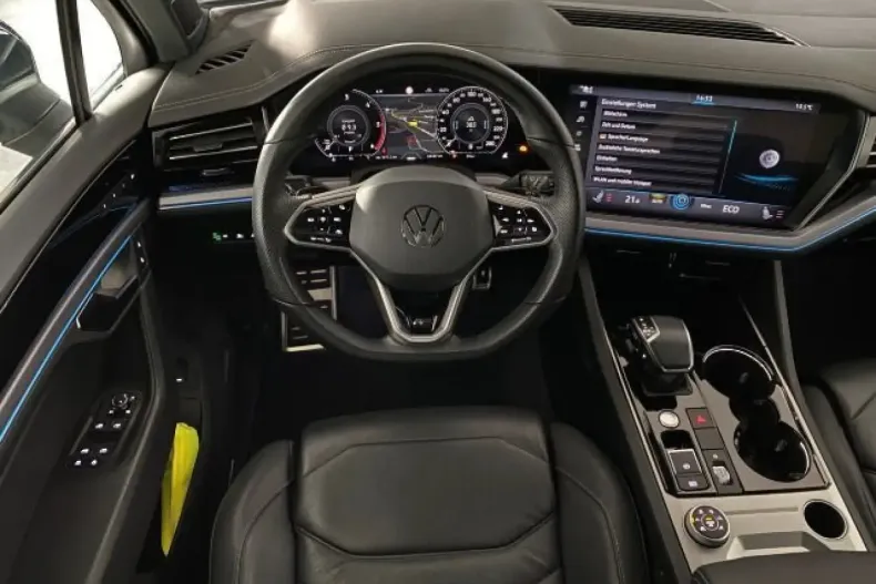 Volkswagen Touareg din 2021 cu 82.000 km - oferta VOL146065 - foto 7