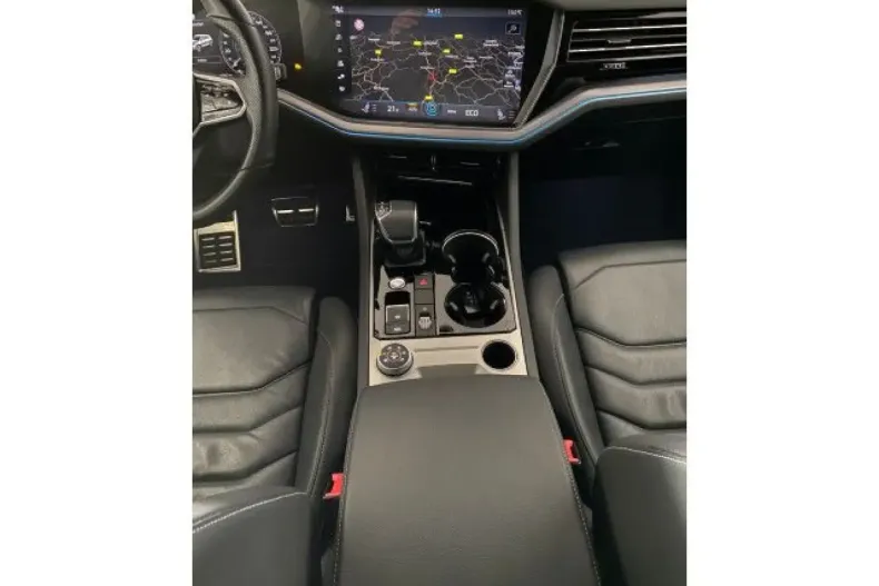 Volkswagen Touareg din 2021 cu 82.000 km - oferta VOL146065 - foto 10