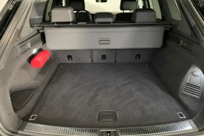 Volkswagen Touareg din 2021 cu 82.000 km - oferta VOL146065 - foto 15