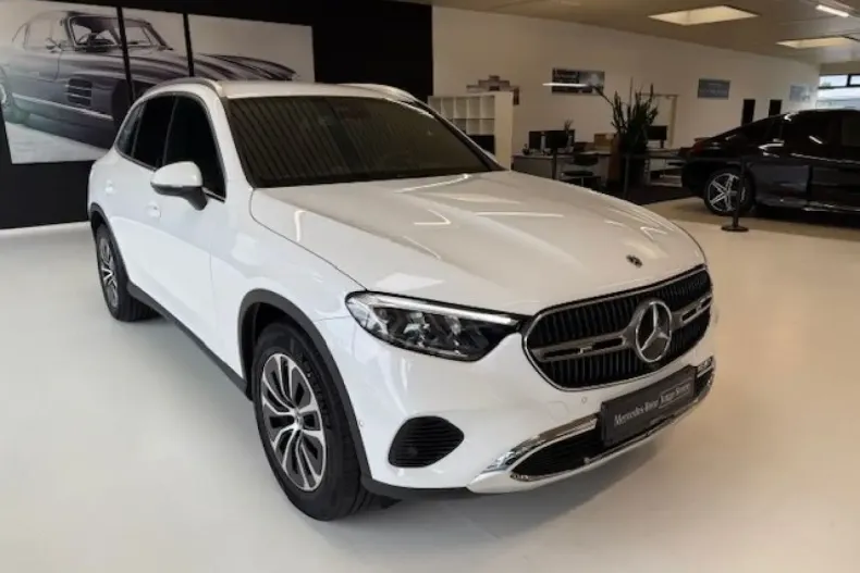 Mercedes-Benz GLC 200 din 2024 cu 9.300 km - oferta MER146075 - foto 5