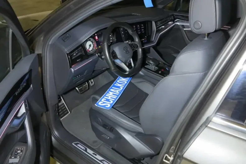 Volkswagen Touareg din 2021 cu 76.900 km - oferta VOL146083 - foto 6