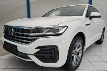 Volkswagen Touareg din 2021 - oferta VOL146087