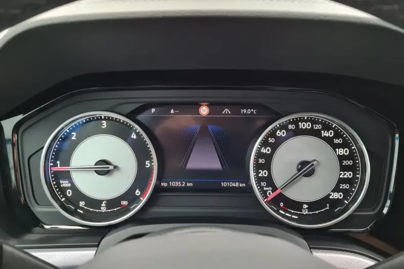 Volkswagen Touareg din 2021 cu 100.000 km - oferta VOL146087 - foto 9