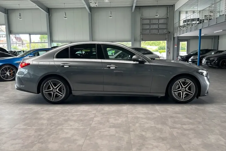 Mercedes-Benz C 300 din 2024 cu 12.410 km - oferta MER146108 - foto 17
