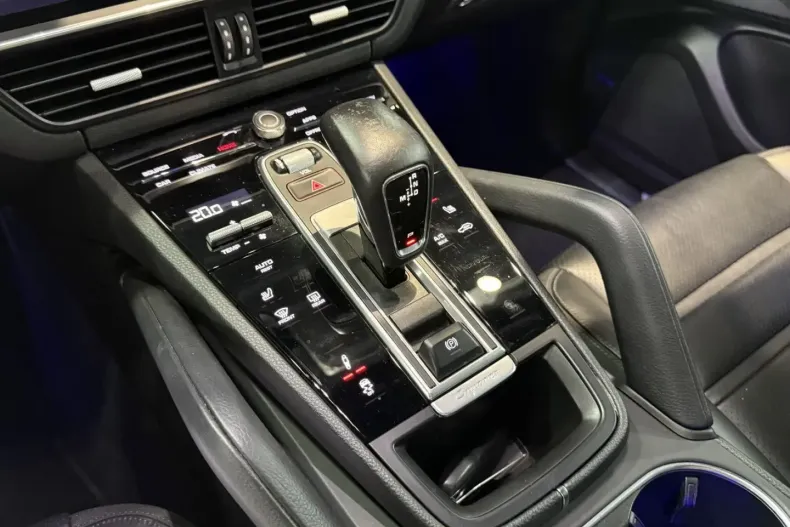 Porsche Cayenne din 2022 cu 57.863 km - oferta POR146112 - foto 25