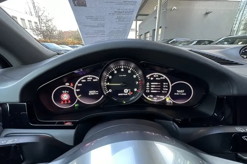 Porsche Cayenne din 2022 cu 88.025 km - oferta POR146115 - foto 21