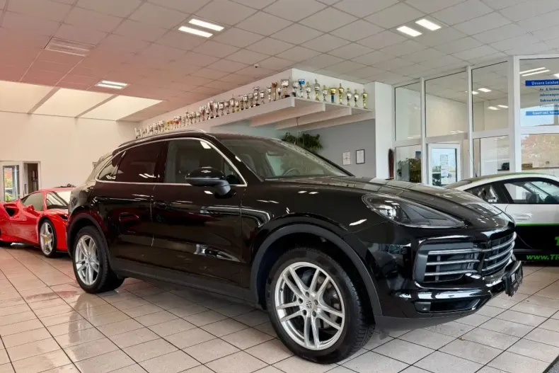 Porsche Cayenne din 2022 cu 46.715 km - oferta POR146131 - foto 2