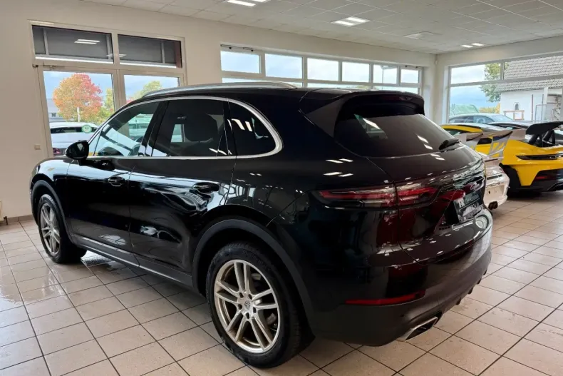 Porsche Cayenne din 2022 cu 46.715 km - oferta POR146131 - foto 3