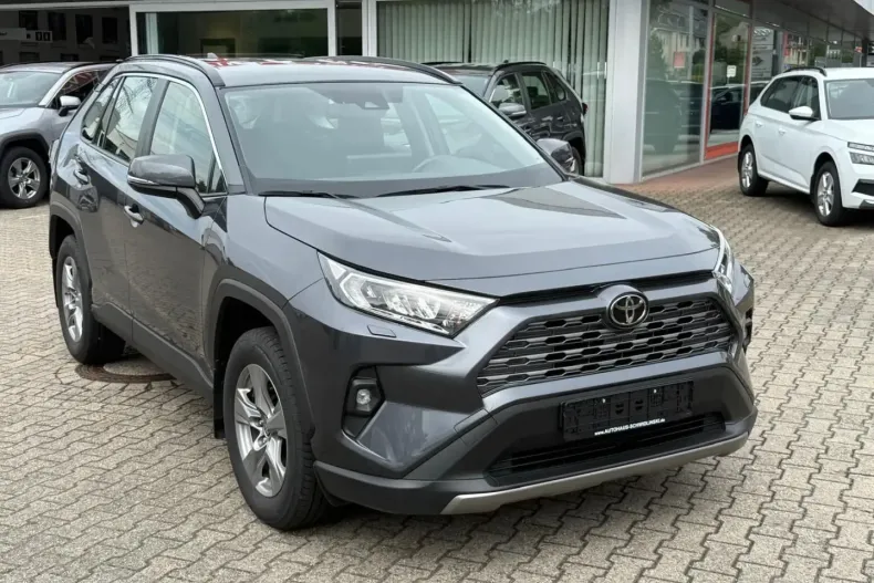 Toyota RAV4 din 2023 cu 37.956 km - oferta TOY146139 - foto 2