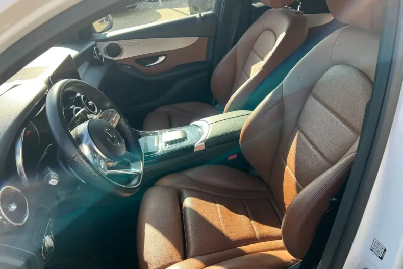 Mercedes-Benz GLC 220 din 2020 cu 73.207 km - oferta MER146148 - foto 9