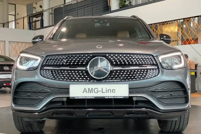 Mercedes-Benz GLC 220 din 2021 cu 73.306 km - oferta MER146149 - foto 5