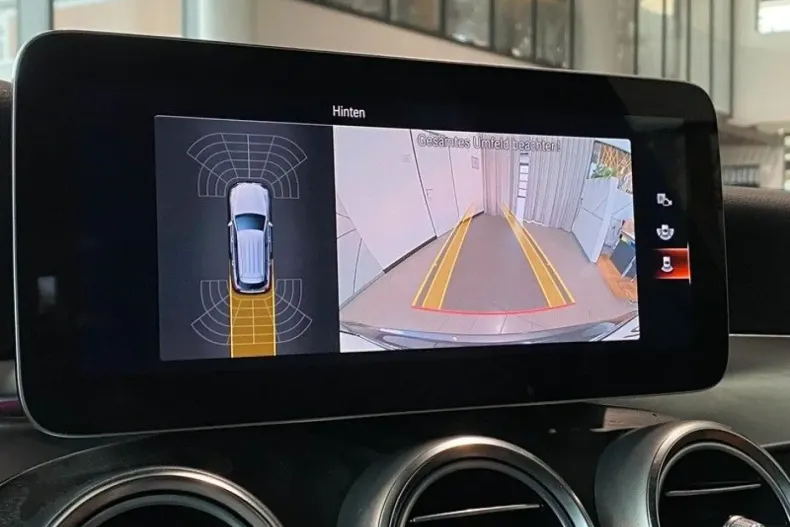 Mercedes-Benz GLC 220 din 2021 cu 73.306 km - oferta MER146149 - foto 24