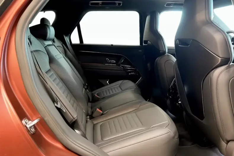 Land Rover Range Rover Sport din 2025 cu 45 km - oferta LAN146150 - foto 8