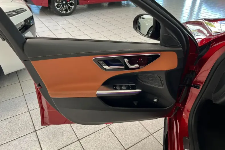 Mercedes-Benz C 200 din 2023 cu 22.434 km - oferta MER146153 - foto 9