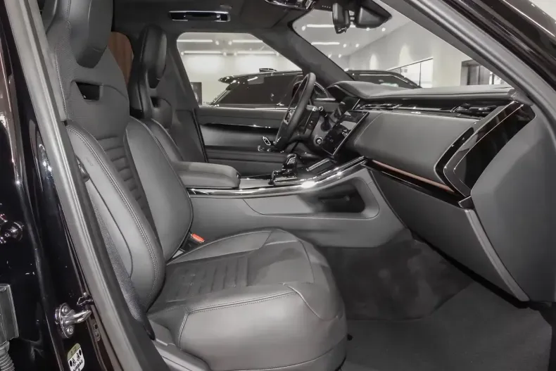 Land Rover Range Rover Sport din 2025 cu 5 km - oferta LAN146161 - foto 9