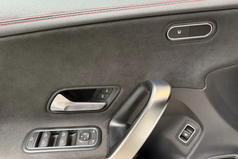 Mercedes-Benz CLA 45 AMG din 2020 cu 68.214 km - oferta MER146163 - foto 22