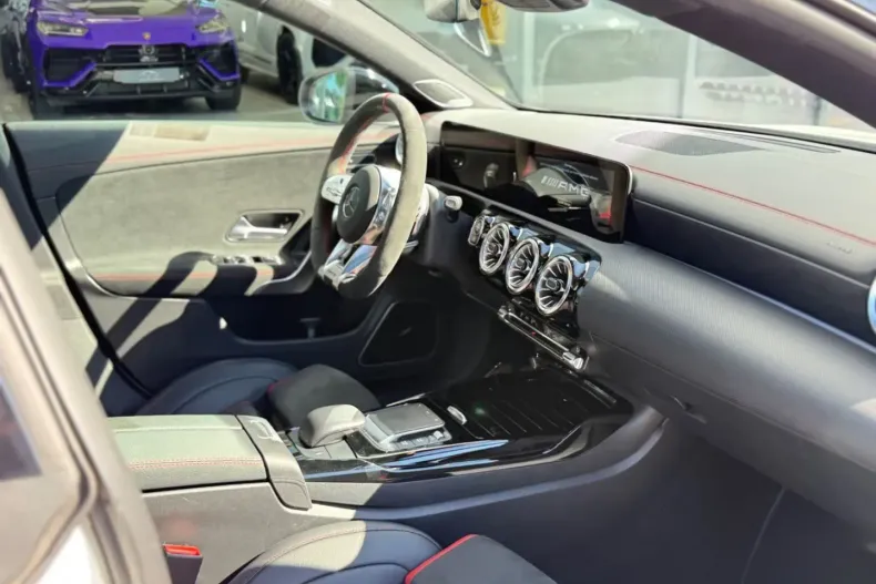 Mercedes-Benz CLA 45 AMG din 2021 cu 68.260 km - oferta MER146164 - foto 8